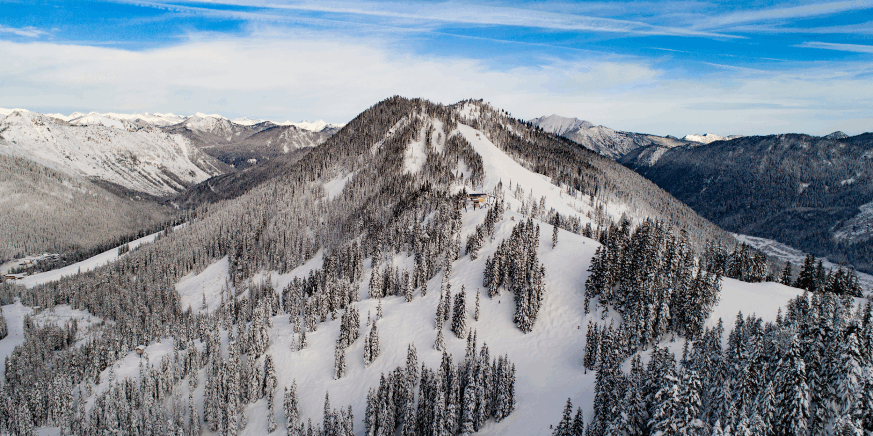 Two Fatally Injured in Head-On Collision at Steven’s Pass Near Seattle