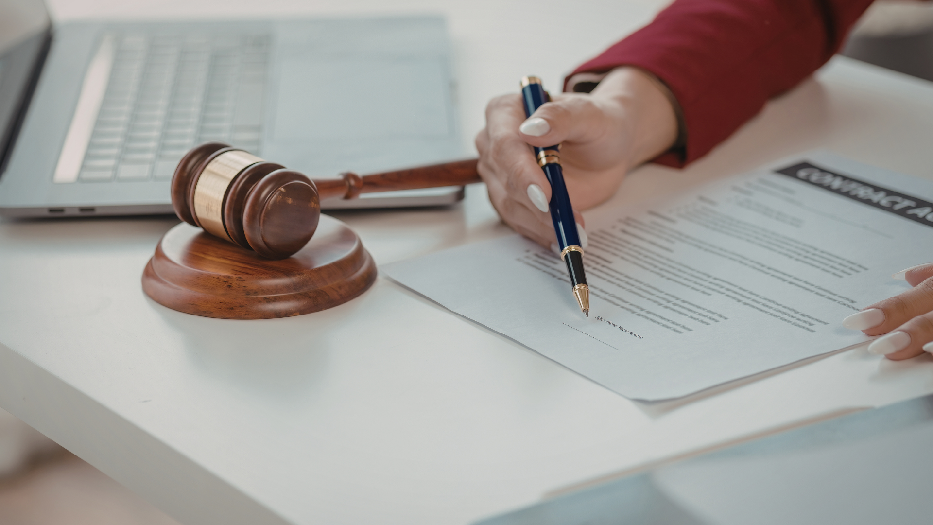 How Seattle Truck Accident Lawyers Support Accident Victims From the Start